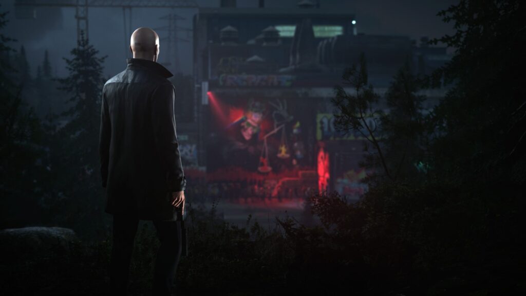 Sandbox Level Design: HITMAN 3's levels are designed to be played multiple times, with a range of opportunities and paths for players to discover. Each level is designed as a sandbox, with multiple ways to approach objectives and take out targets.