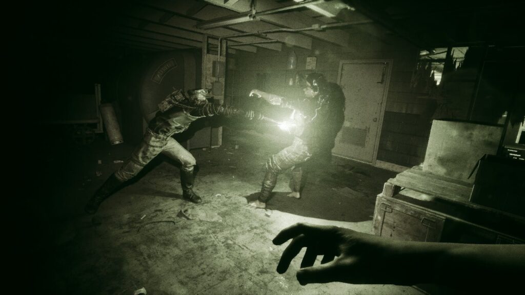 Terrifying Atmosphere: Immerse yourself in a meticulously crafted world of fear and tension. The game's atmospheric design, from dimly lit corridors to hauntingly detailed environments, creates an oppressive ambiance that lingers with you long after you've put down the controller. Prepare to be haunted by the sights and sounds that envelop you at every turn.